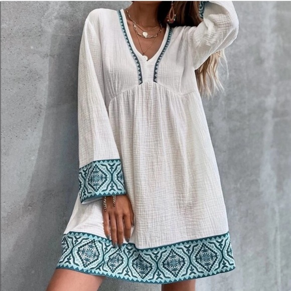 Summer dress - Picture 1 of 3